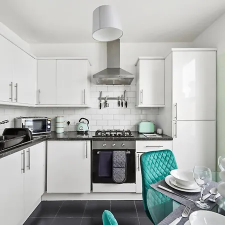 The Green Suite In Bristol City Centre *
