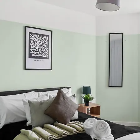 Апартаменти The Green Suite In Bristol City Centre *