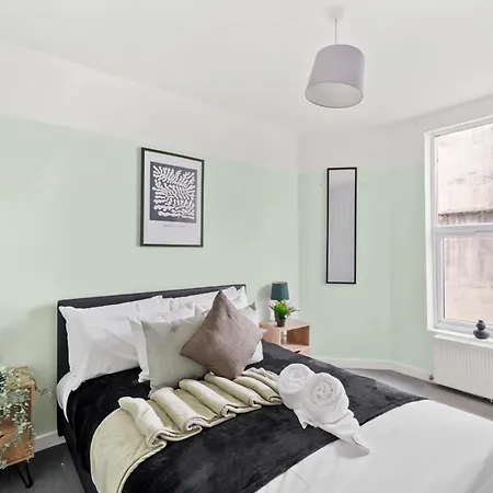 The Green Suite In Bristol City Centre Bristol